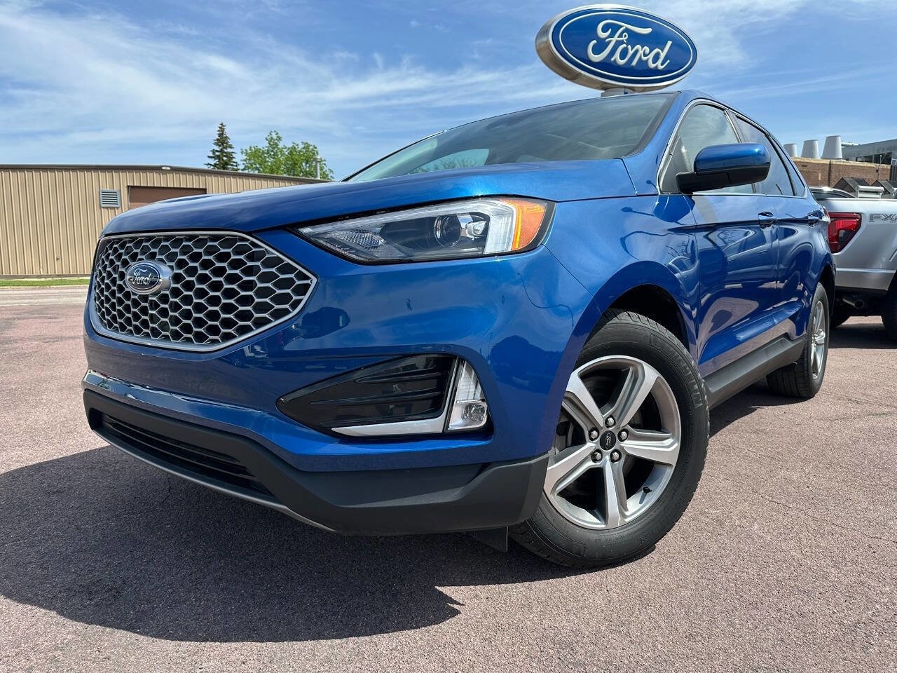 Used 2024 Ford Edge SEL with VIN 2FMPK4J99RBA91306 for sale in Windom, Minnesota