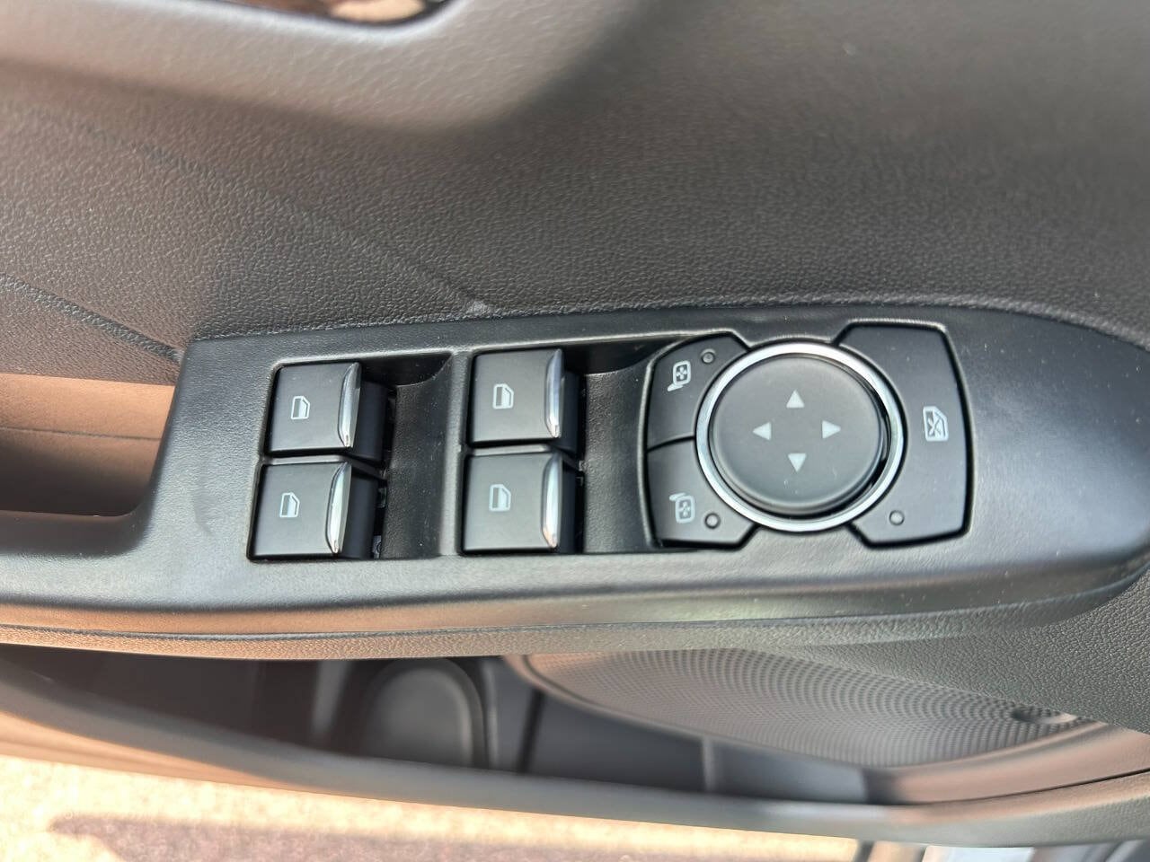 2026 Ford Escape ST-Line - Photo 38