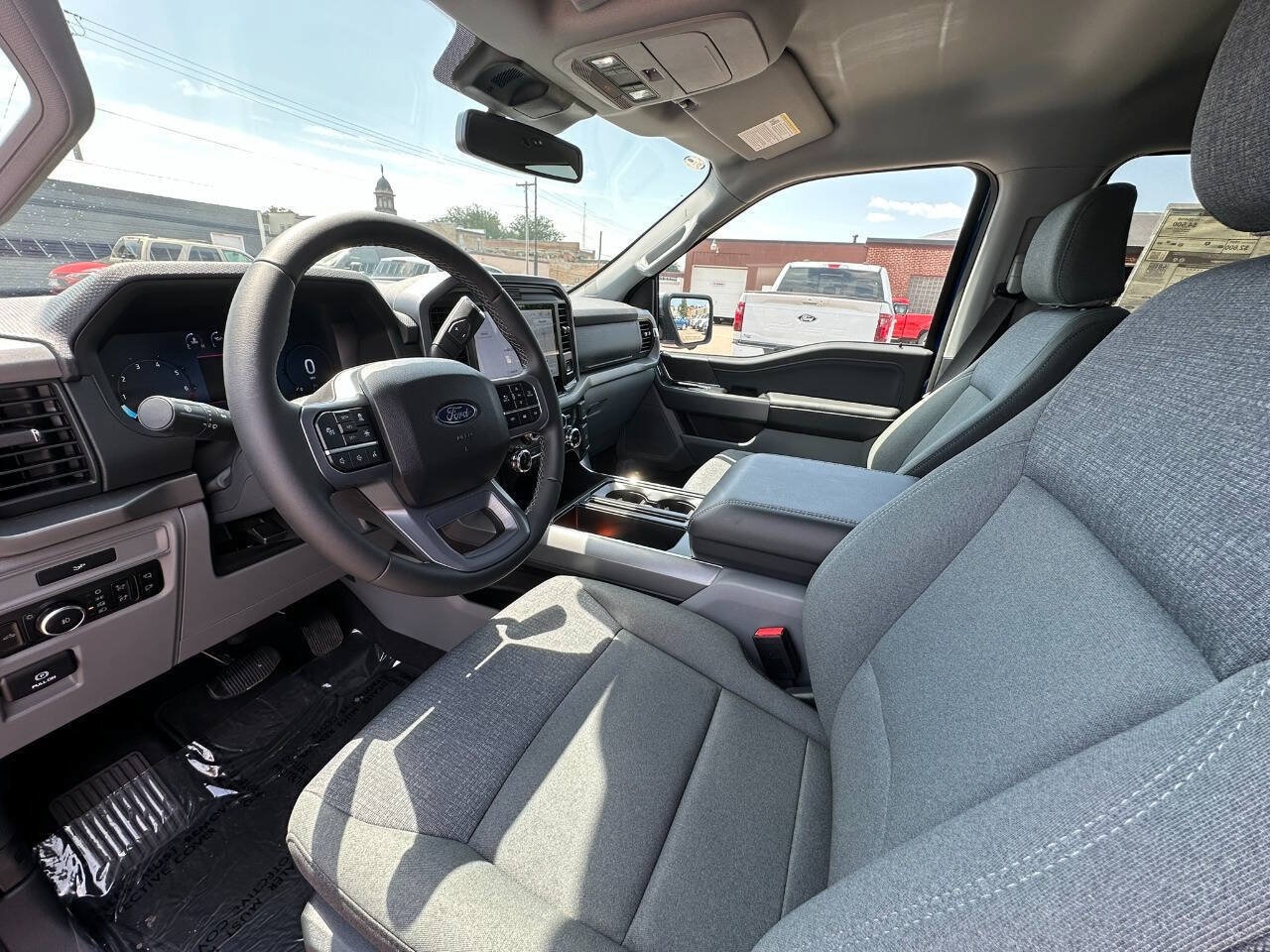 2026 Ford F-150 XLT - Photo 15