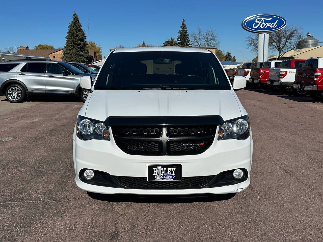 Used 2017 Dodge Grand Caravan SXT Van