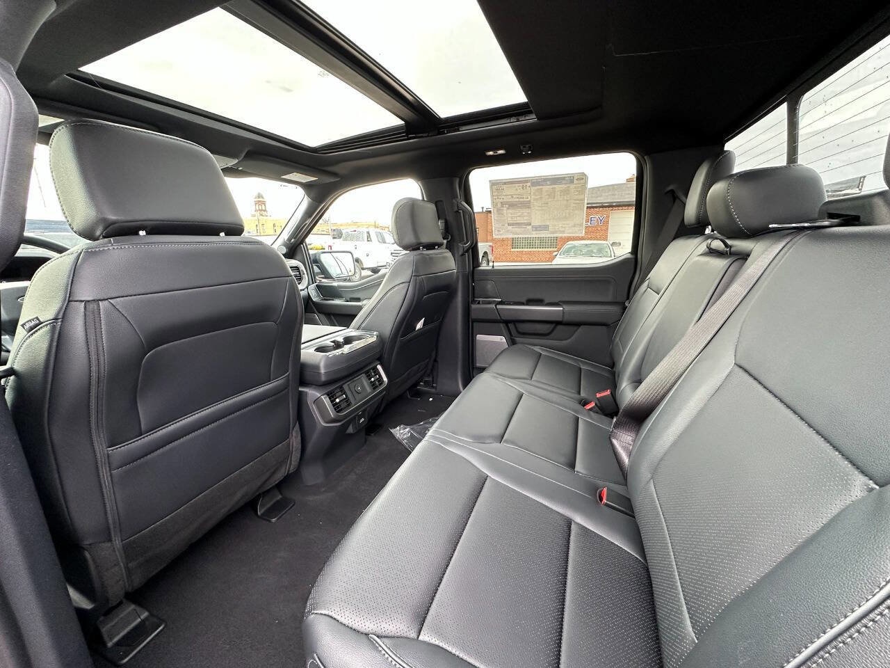 2026 Ford F-150 Lariat - Photo 16