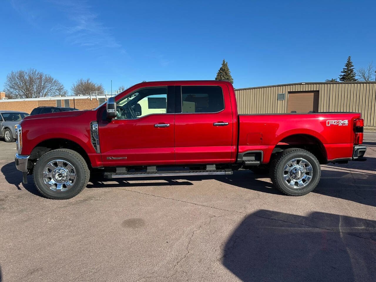 2025 Ford F-350 Lariat photo 3