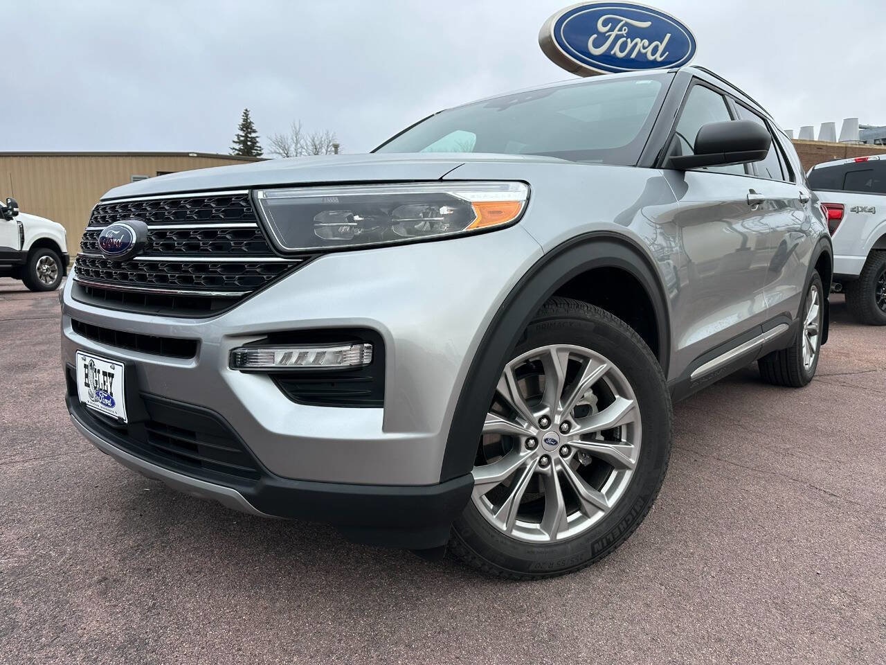 Used 2024 Ford Explorer XLT with VIN 1FMSK8DH6RGA71396 for sale in Windom, Minnesota