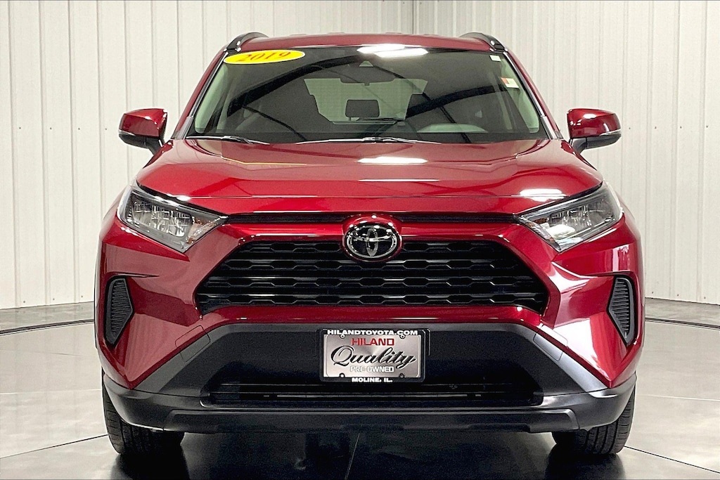 Used 2019 Toyota RAV4 LE SUV