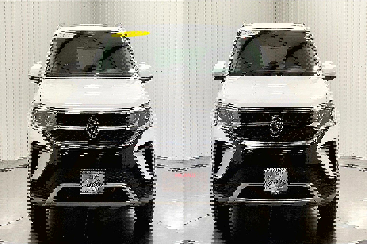 2022 Volkswagen Taos SEL photo 2
