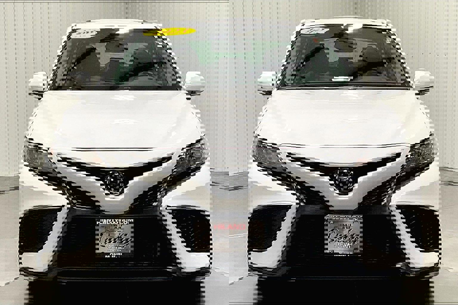 2023 Toyota Camry SE photo 2