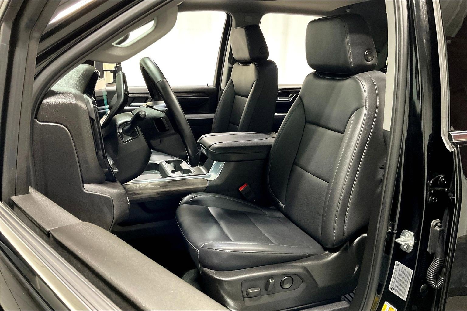 2025 Chevrolet Silverado 2500HD LTZ - Photo 25