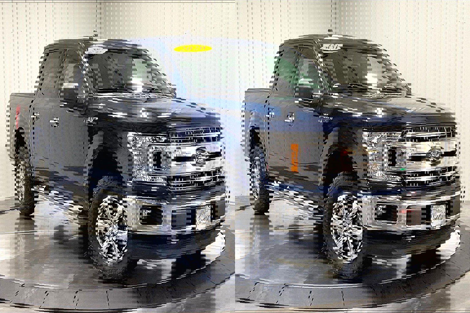2020 Ford F-150 XLT photo 3
