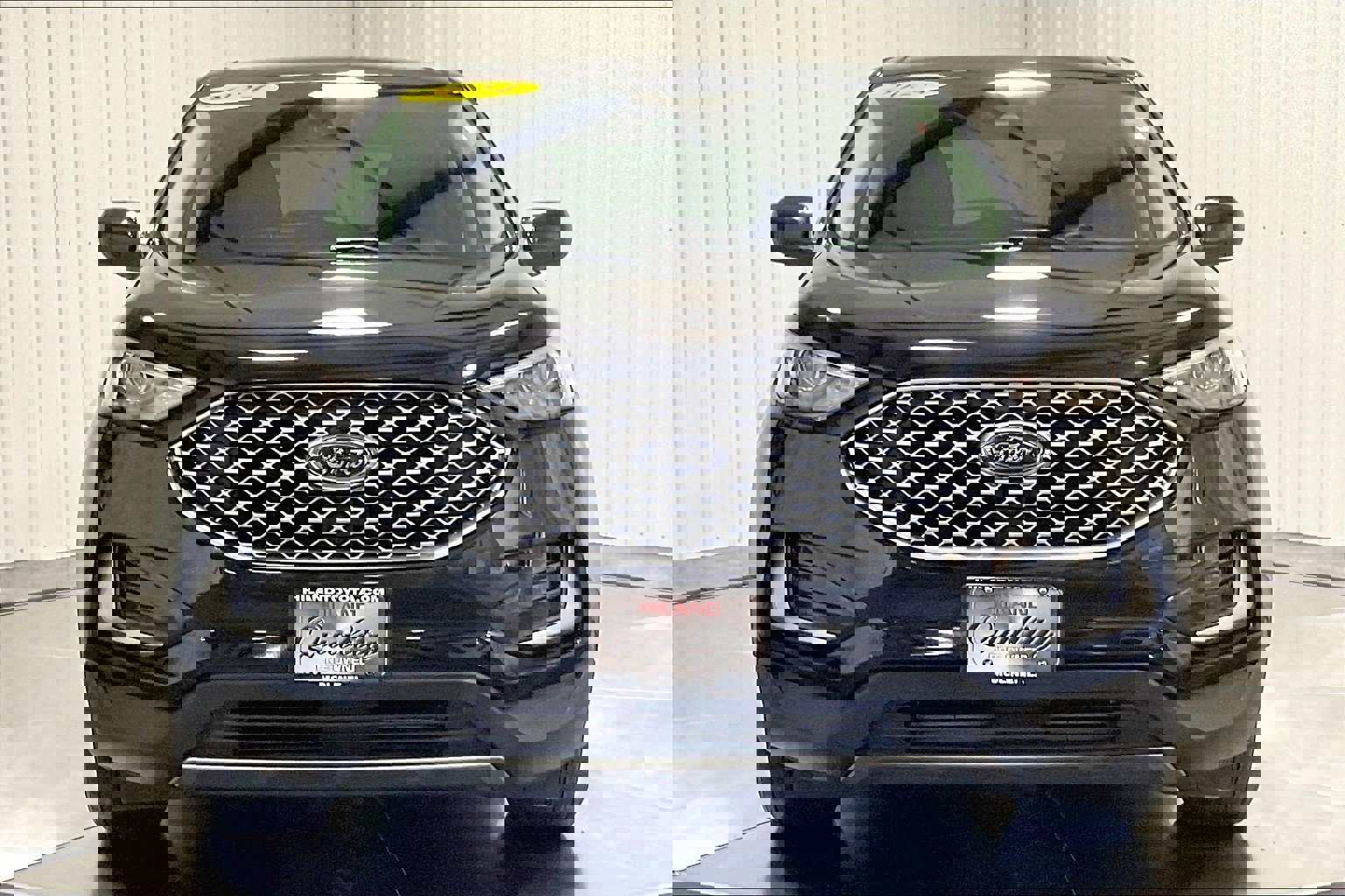 2024 Ford Edge SEL photo 2