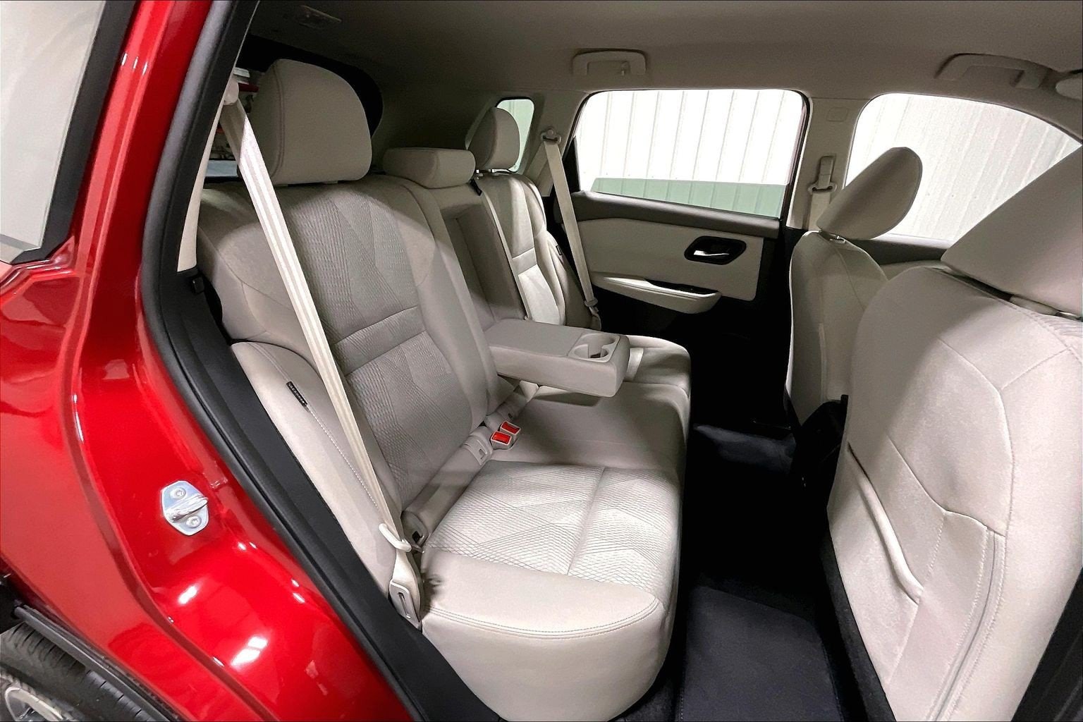 2025 Nissan Rogue SV - Photo 26