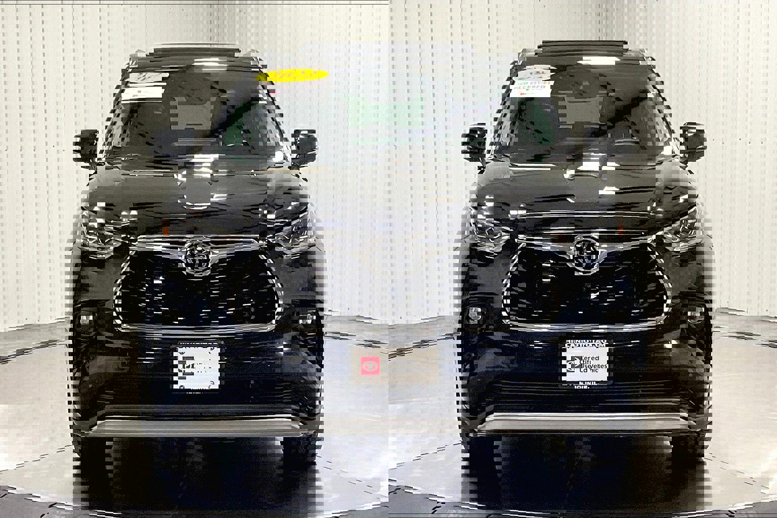 2022 Toyota Highlander Platinum photo 2