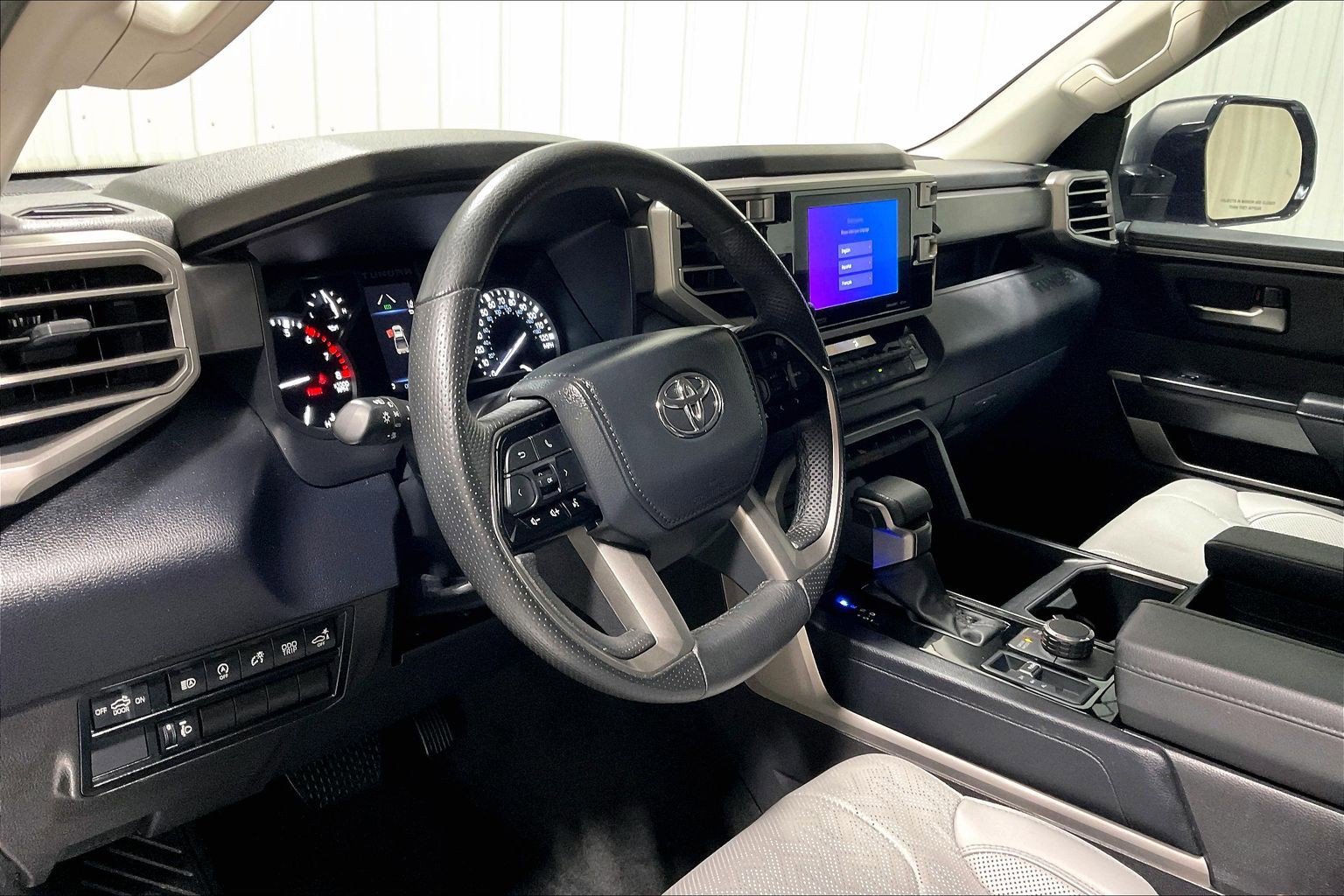 2024 Toyota Tundra SR5 - Photo 14