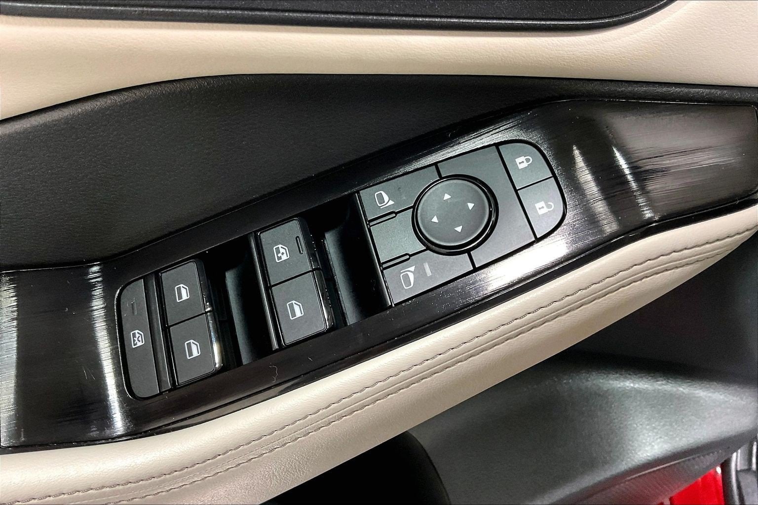 2025 Nissan Rogue SV - Photo 38