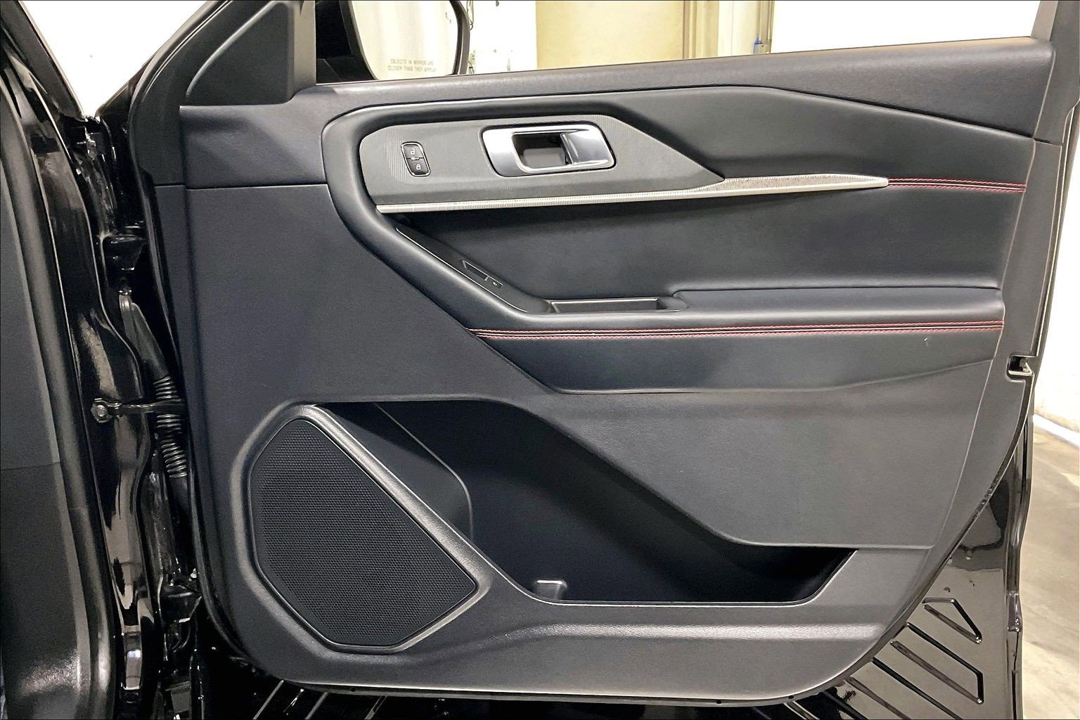2025 Ford Explorer ST-LINE - Photo 24