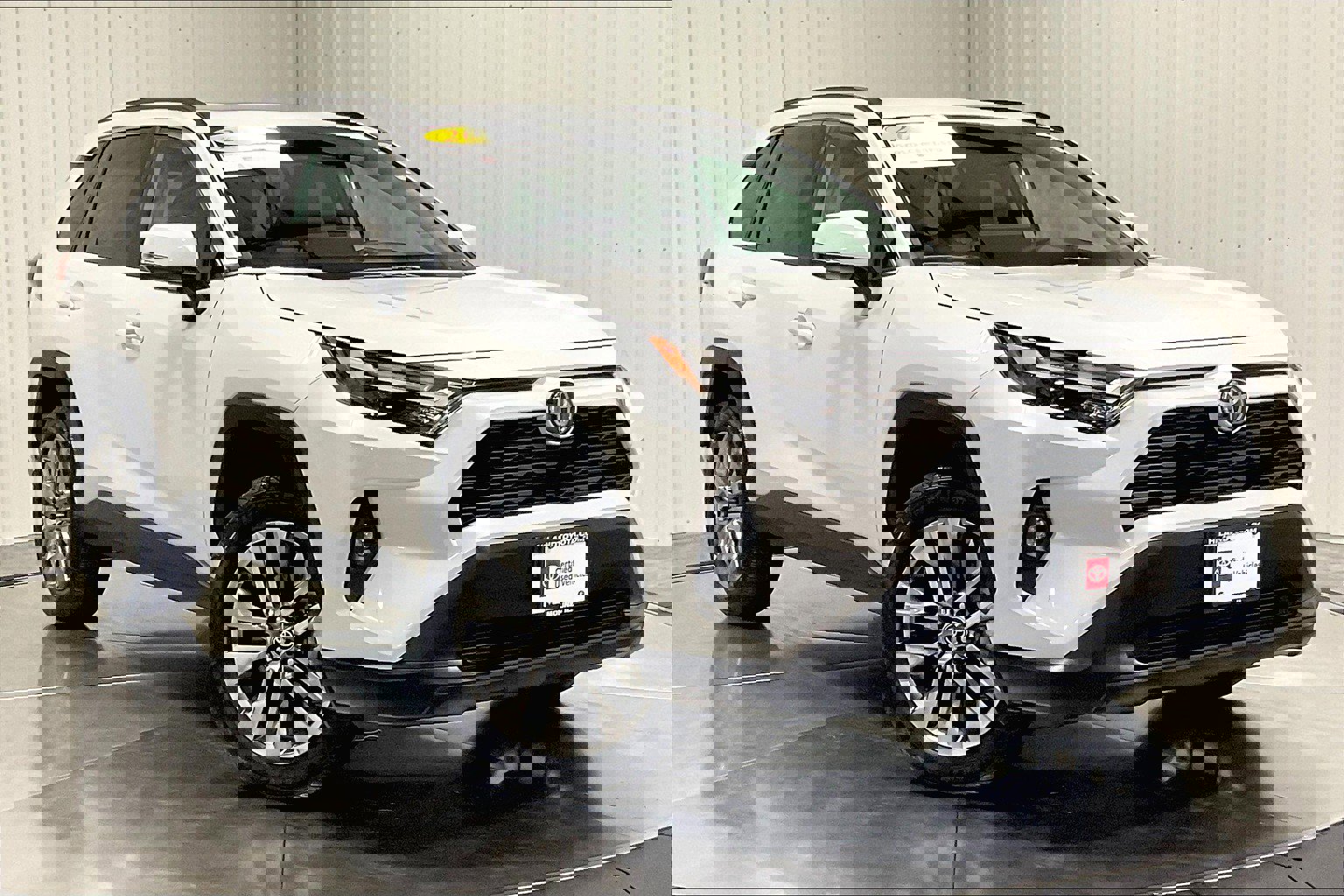 2024 Toyota RAV4 XLE Premium photo 3