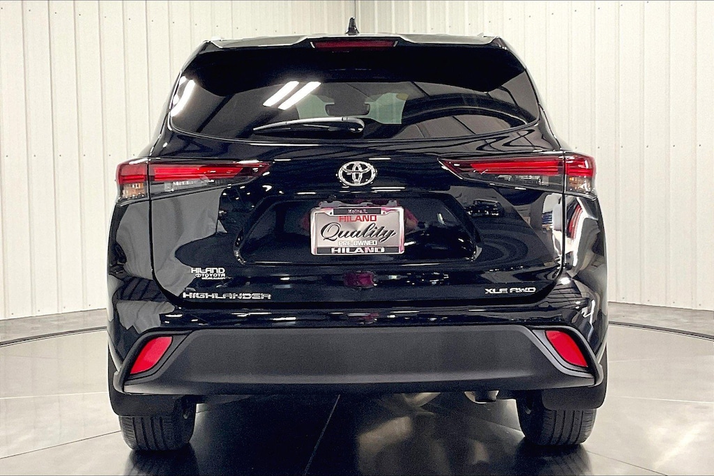 Used 2024 Toyota Highlander XLE SUV