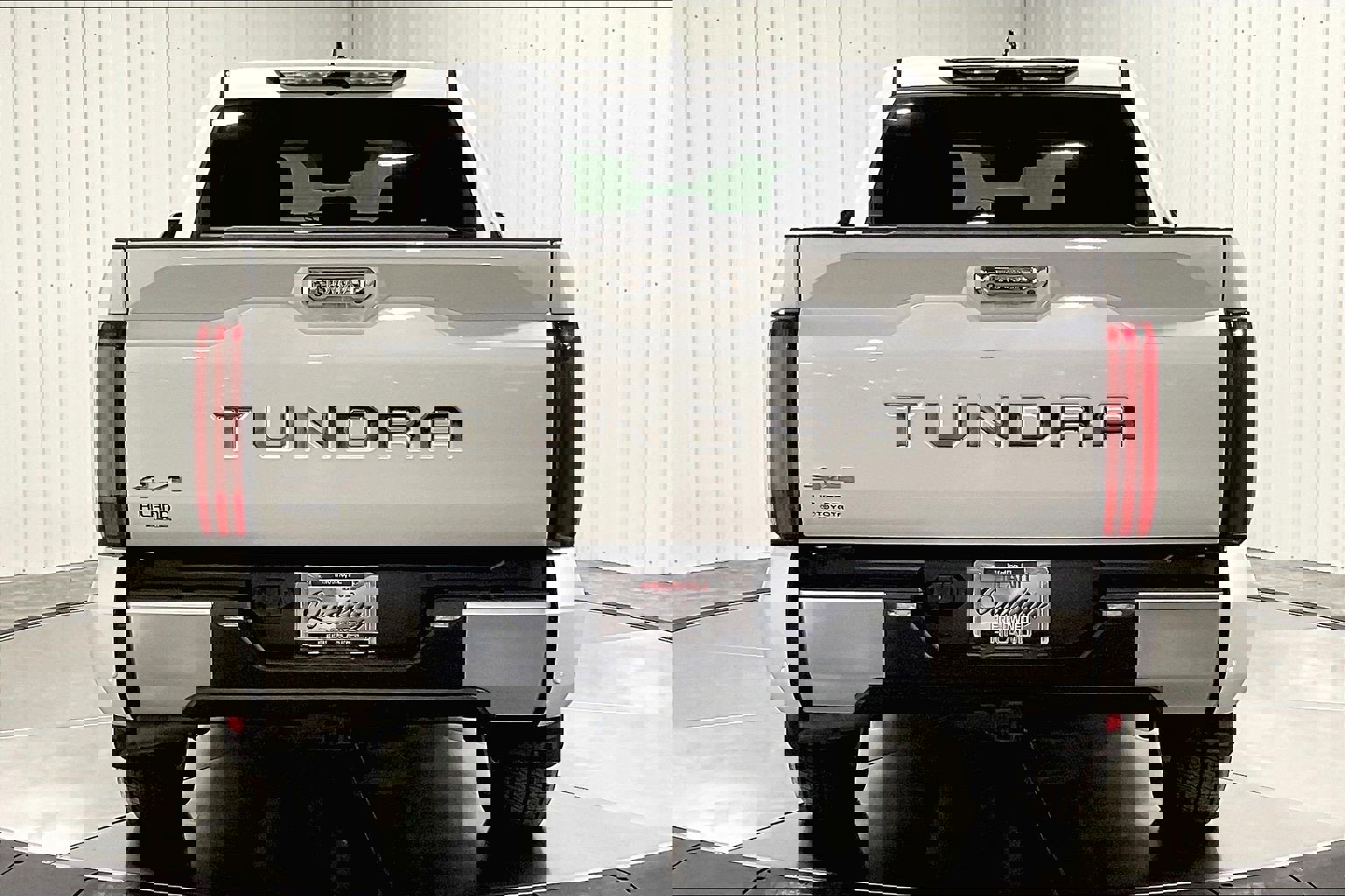 2022 Toyota Tundra Limited photo 4