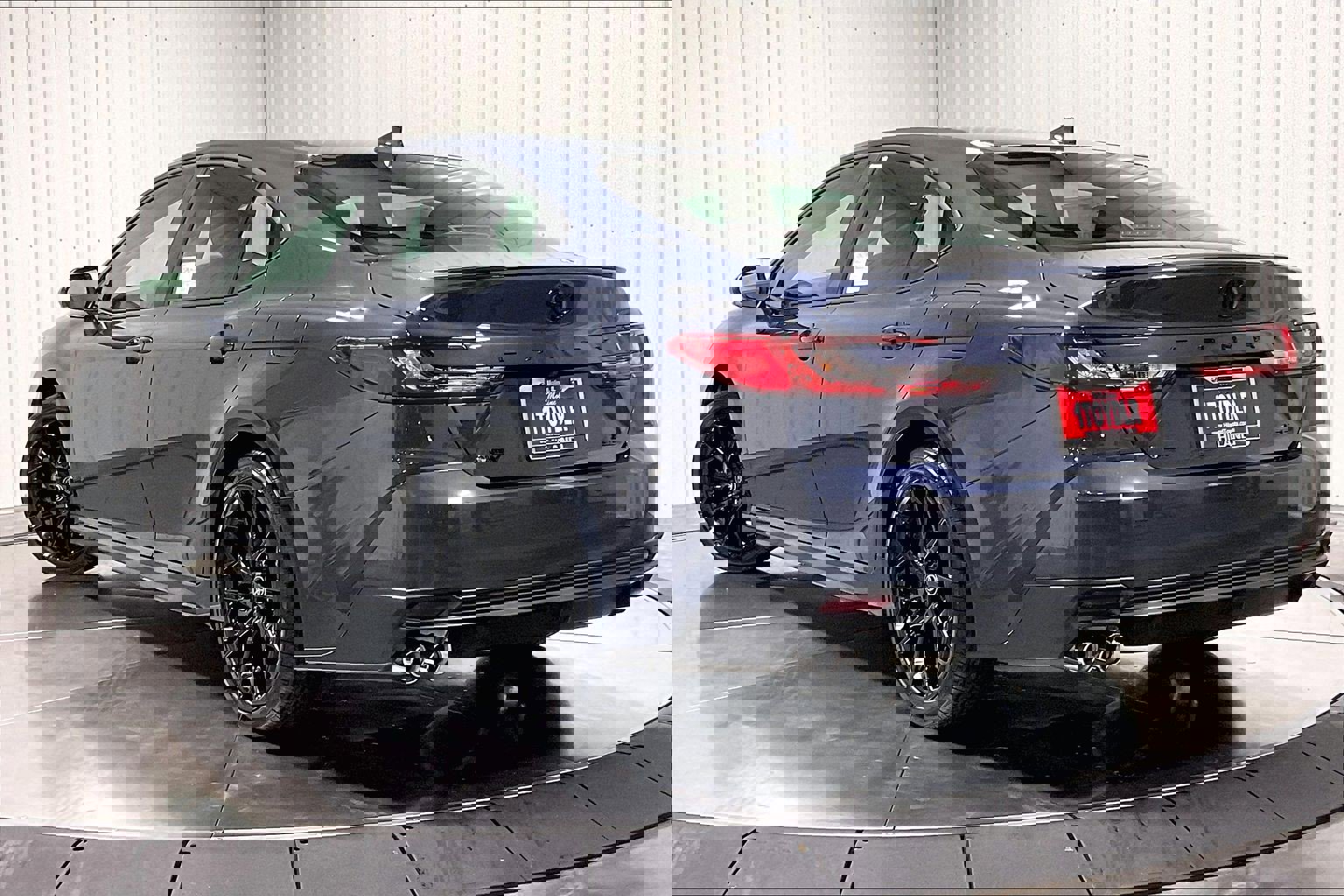 2026 Toyota Camry SE photo 3