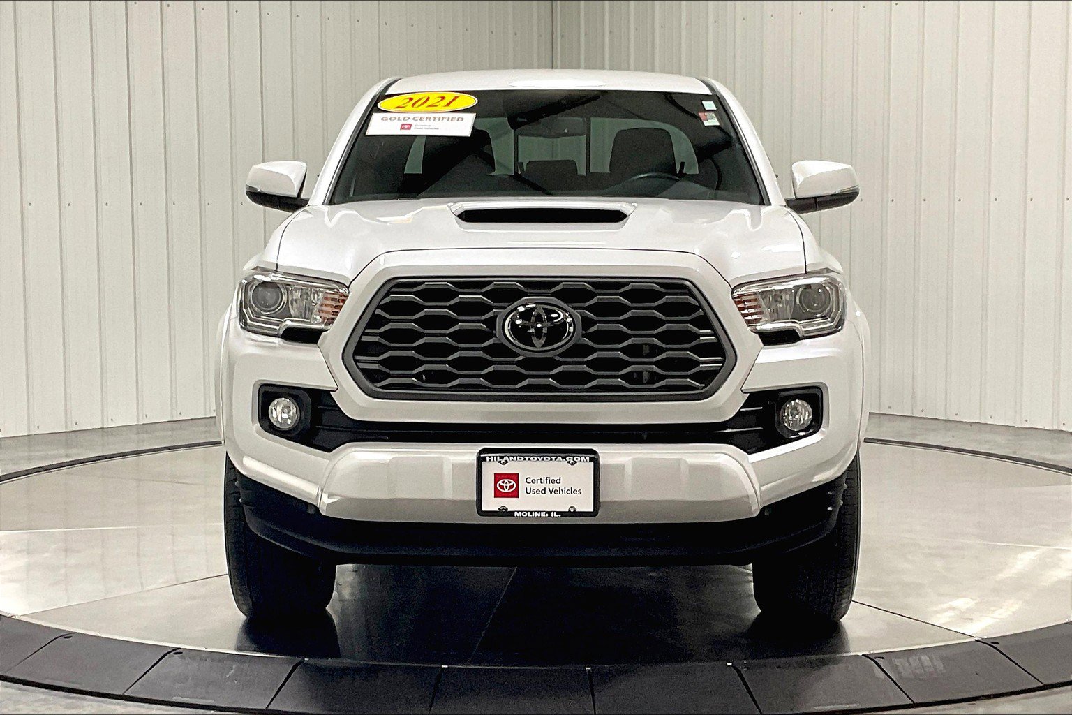 Certified 2021 Toyota Tacoma TRD Sport with VIN 3TYCZ5AN4MT008538 for sale in Moline, IL