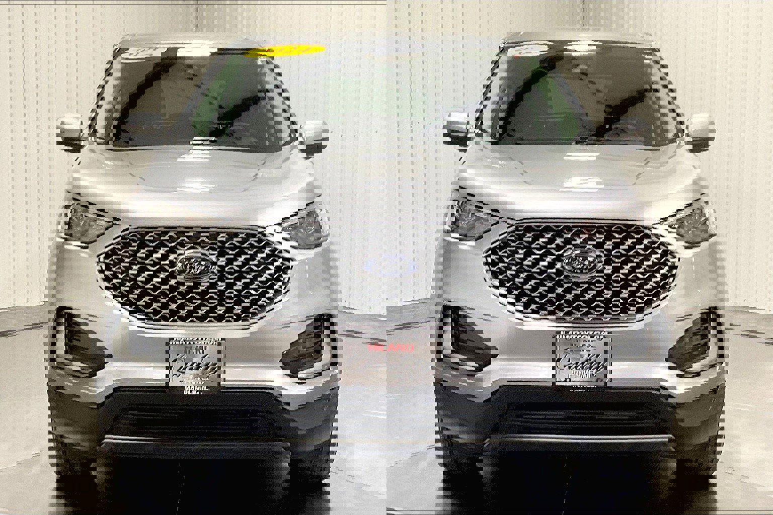 2024 Ford Edge SEL photo 2
