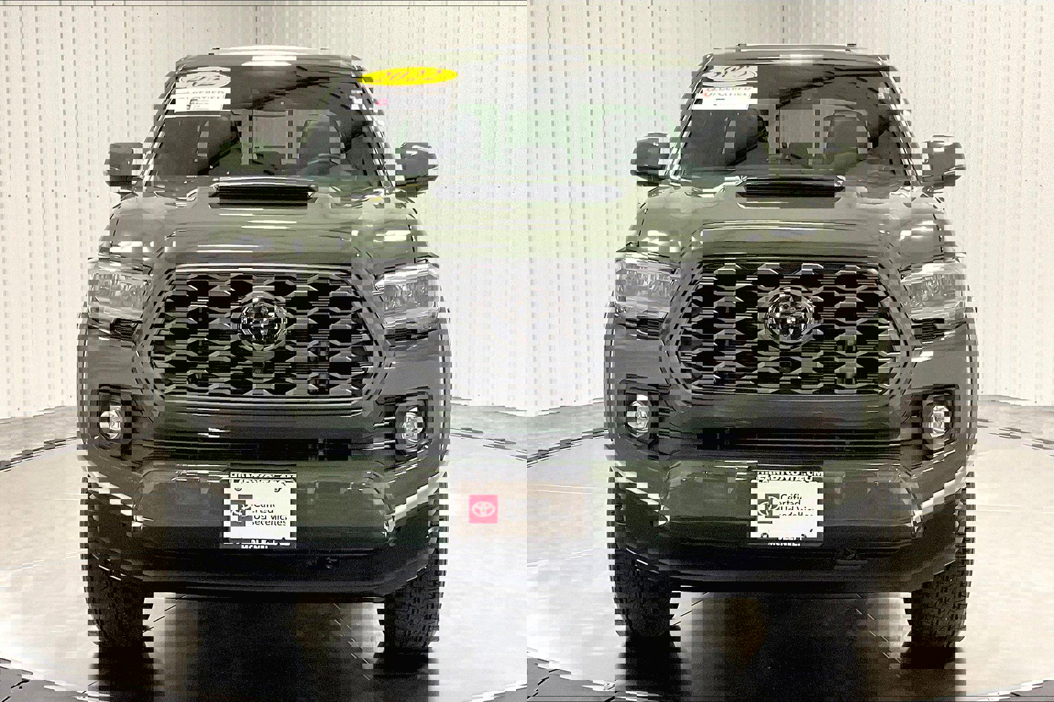 Certified 2022 Toyota Tacoma TRD Sport with VIN 3TMCZ5AN4NM472264 for sale in Moline, IL