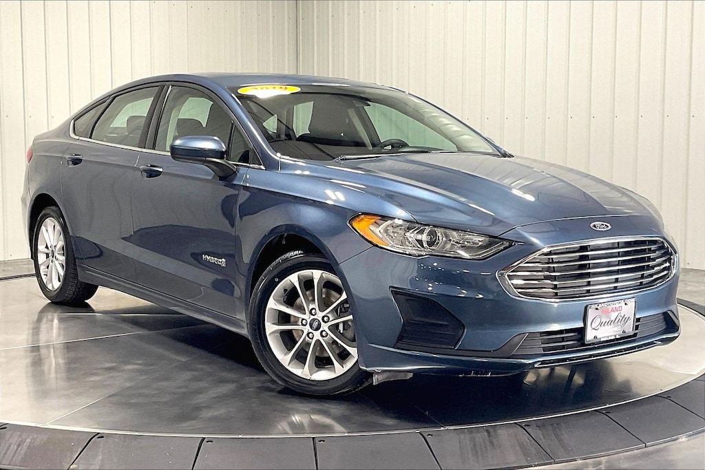 Used 2019 Ford Fusion Hybrid SE Sedan