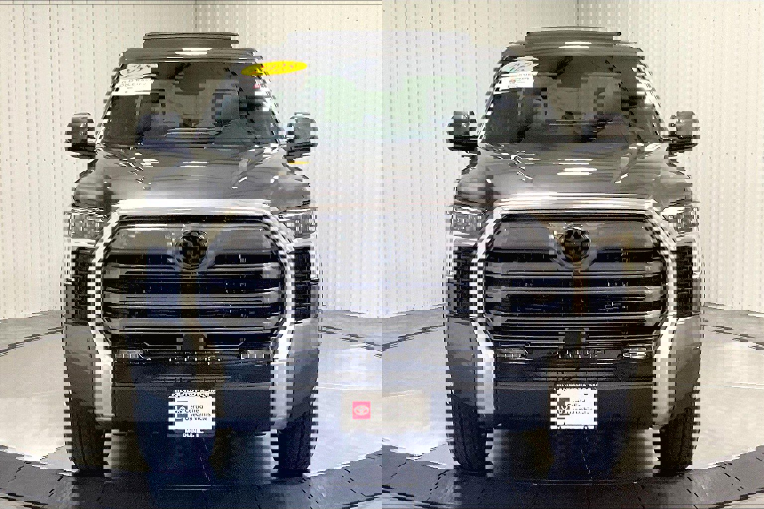 2025 Toyota Tundra Limited CrewMax photo 2