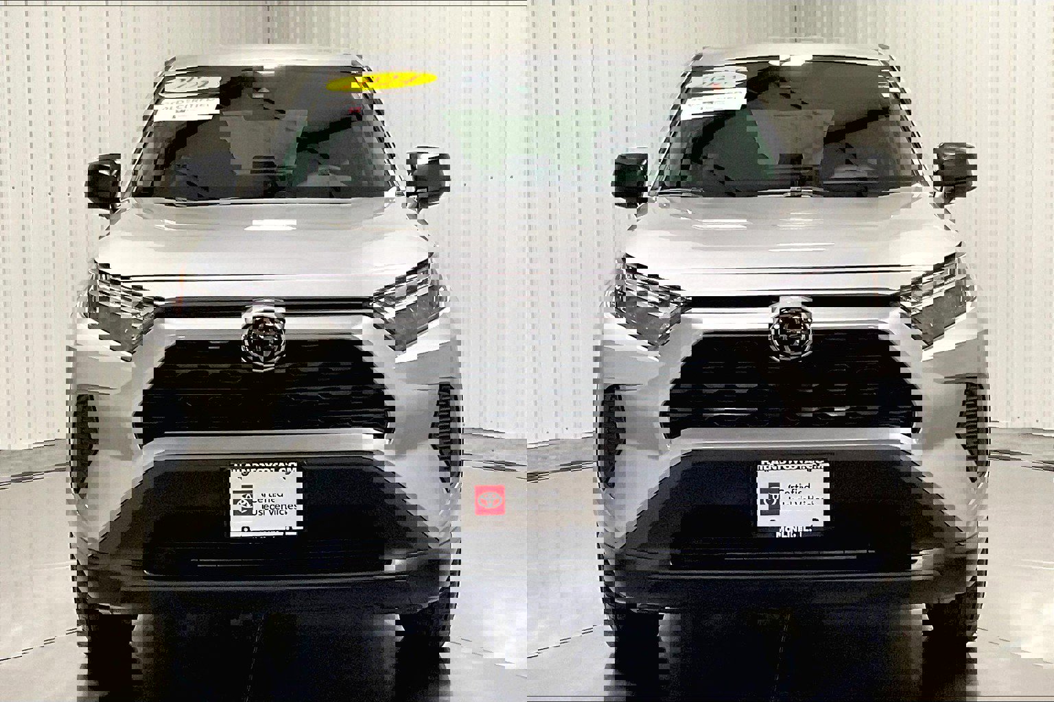 2024 Toyota RAV4 LE photo 2