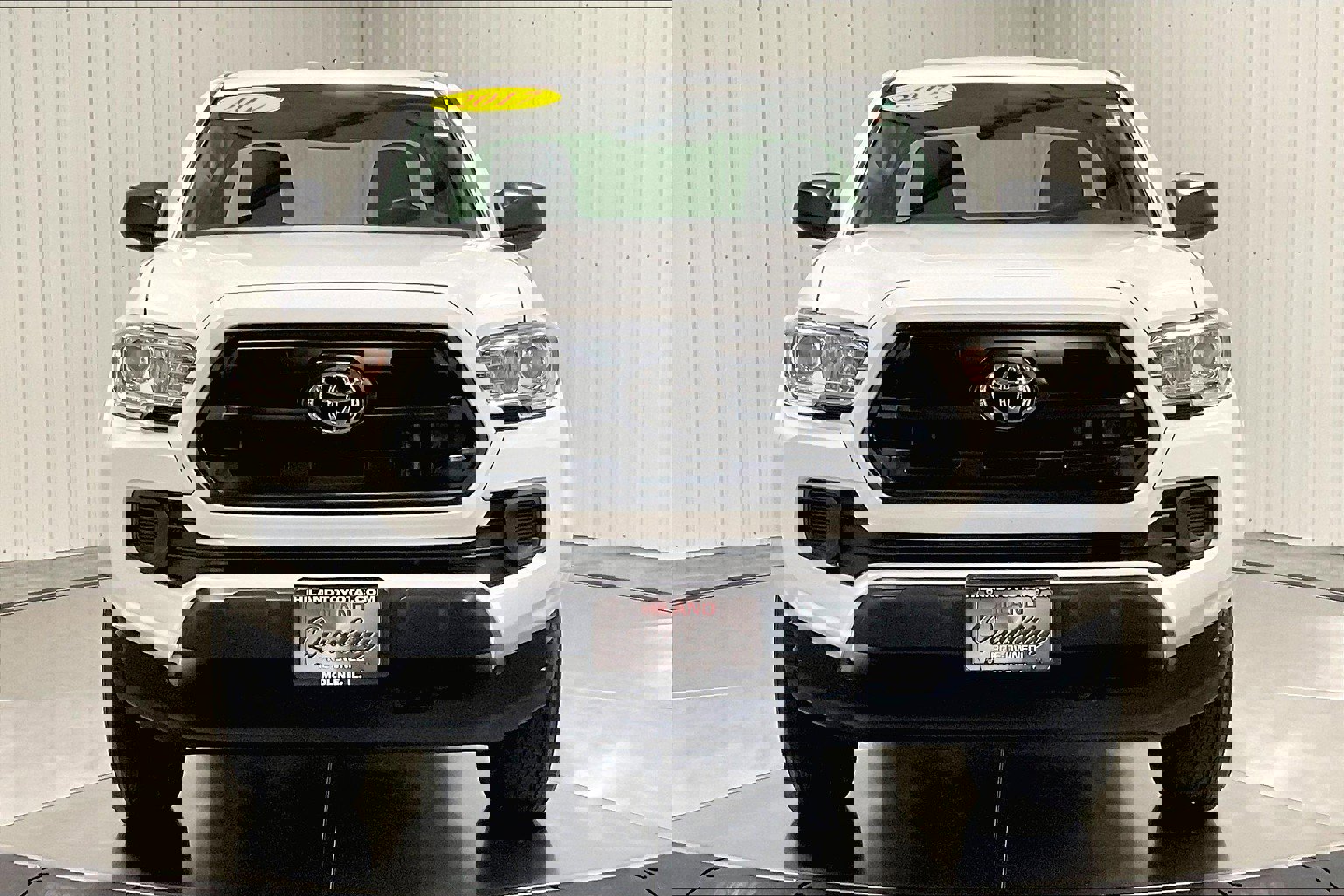 Used 2017 Toyota Tacoma SR with VIN 5TFRX5GN8HX095699 for sale in Moline, IL
