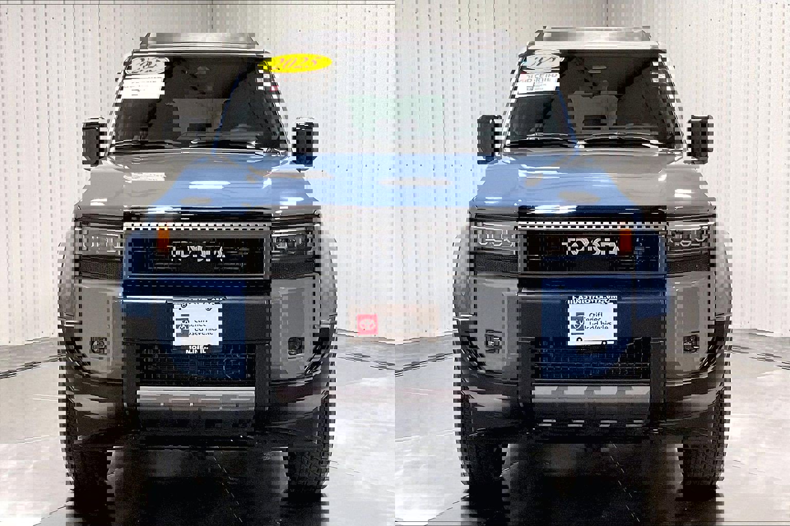 2025 Toyota Land Cruiser Premium photo 2