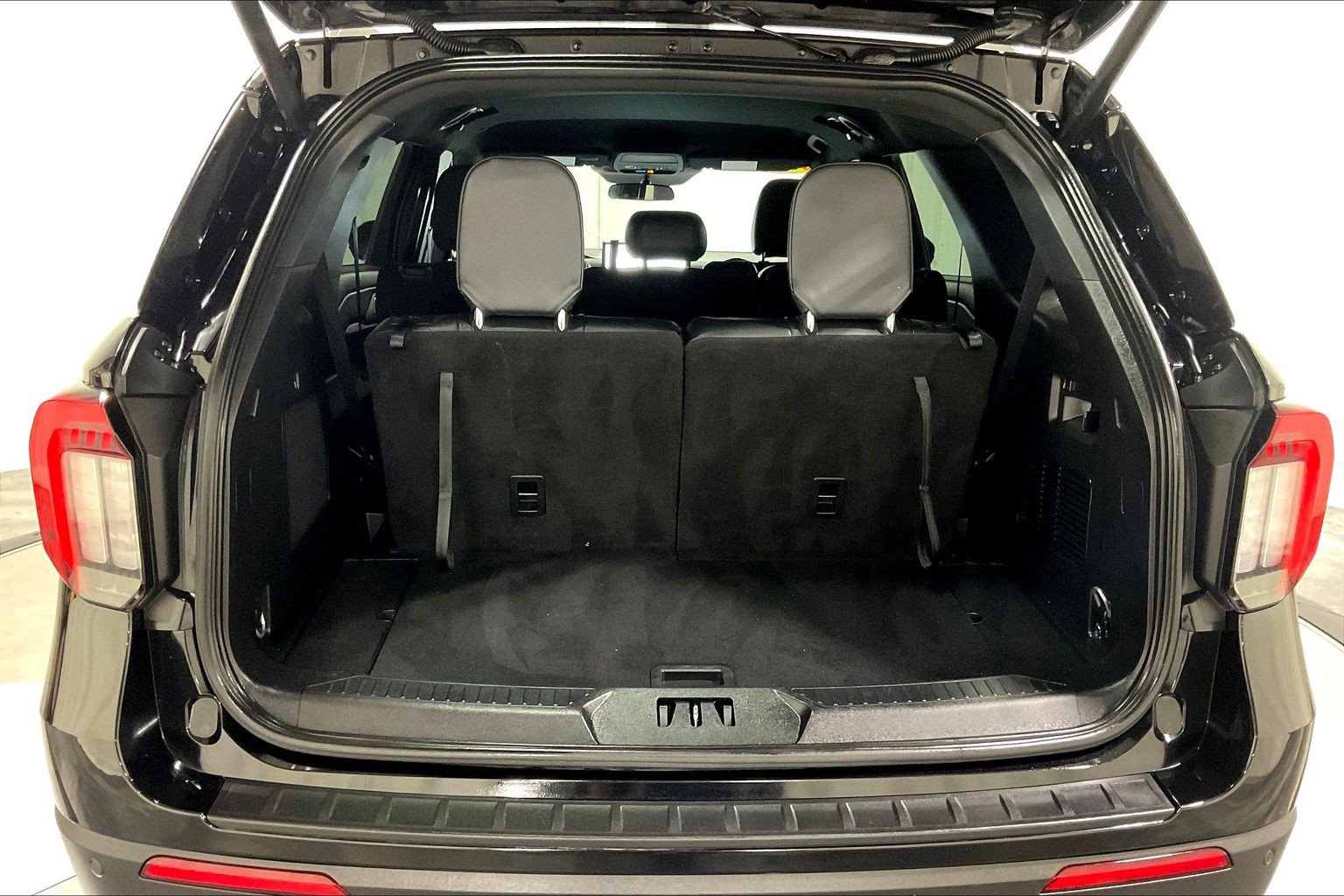 2025 Ford Explorer ST-LINE - Photo 38