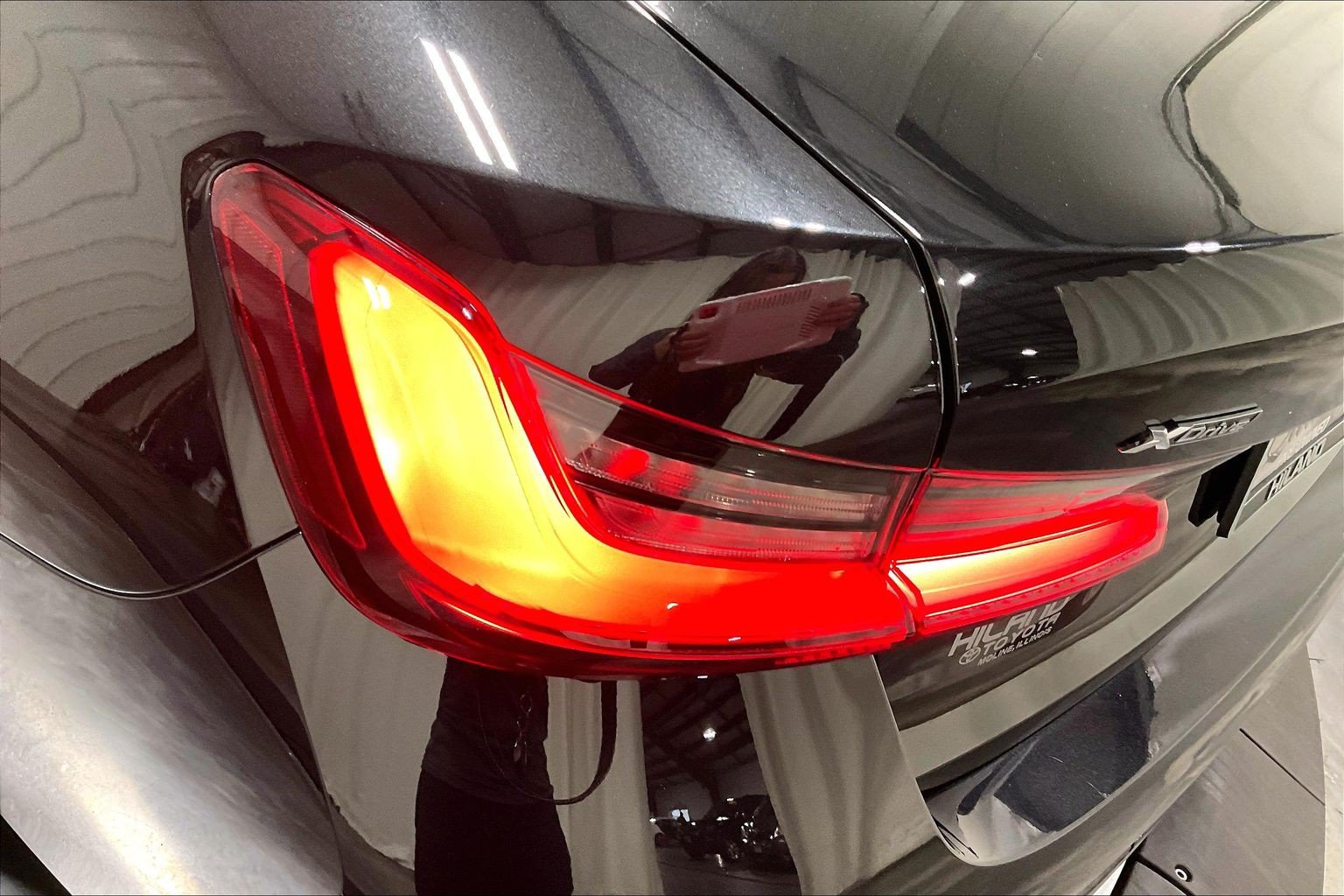 2025 BMW 3 Series 330i - Photo 29