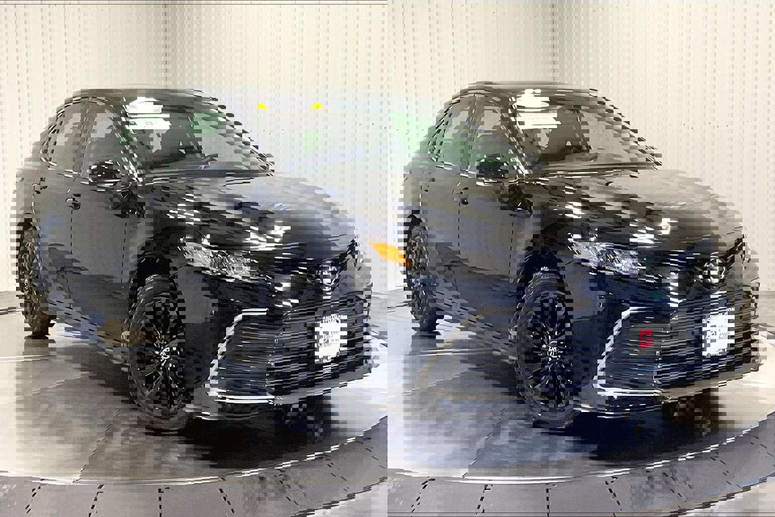 2023 Toyota Camry LE photo 2