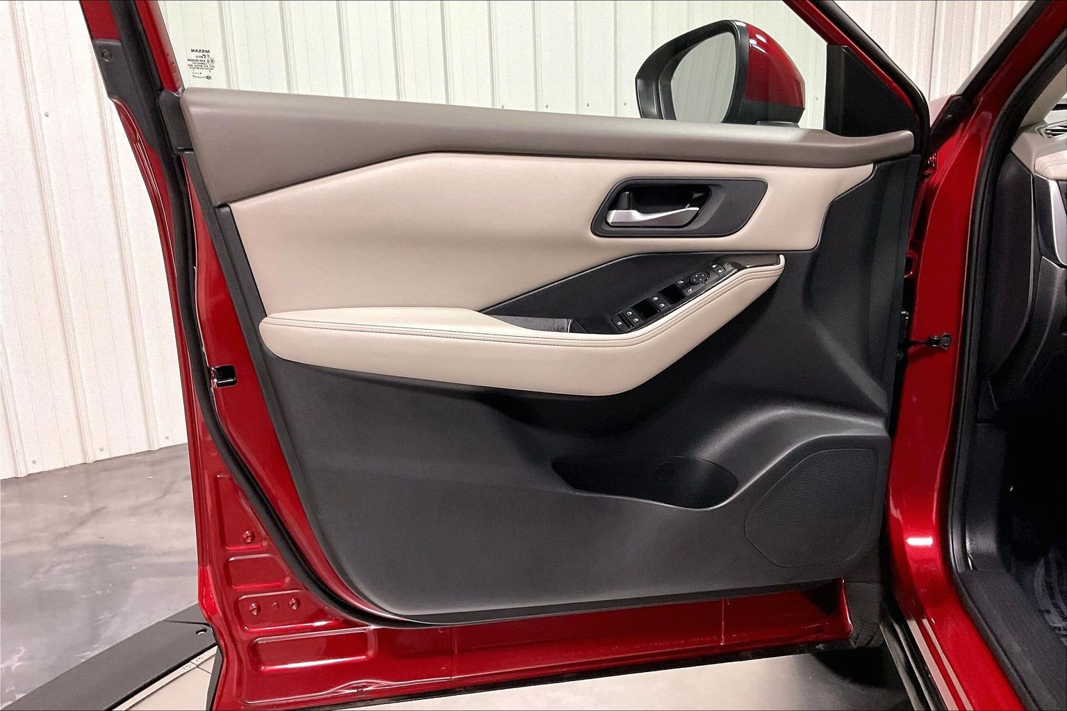 2025 Nissan Rogue SV - Photo 22