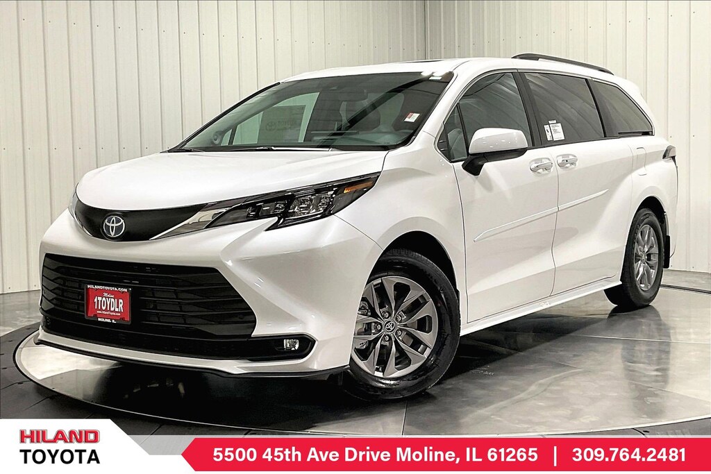 New 2025 Toyota Sienna XLE 7 PASSENGER
