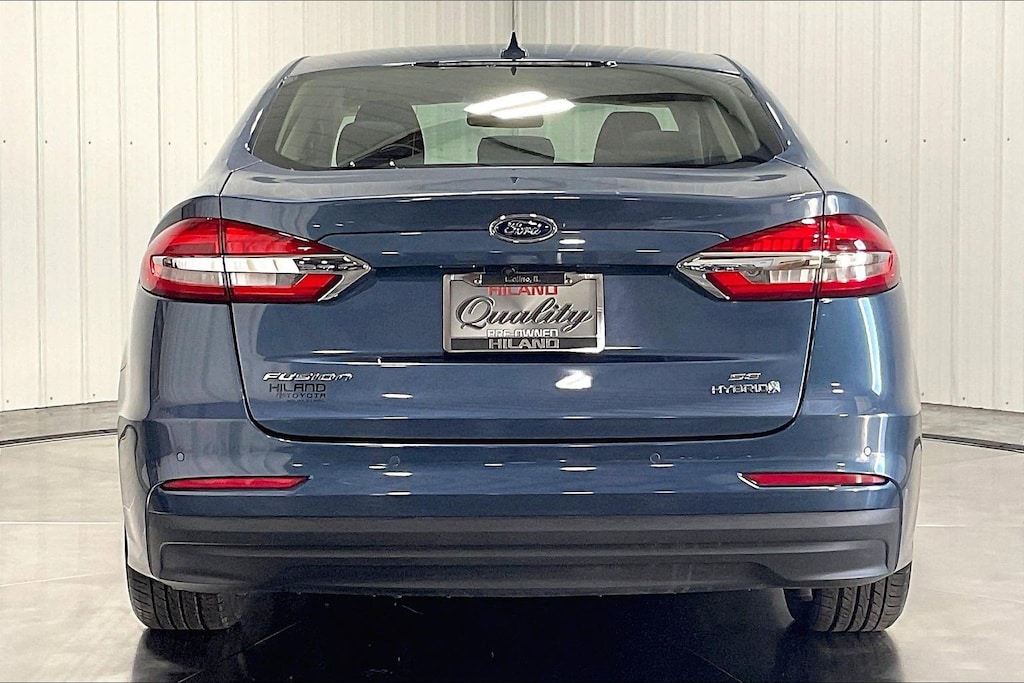 Used 2019 Ford Fusion Hybrid SE Sedan