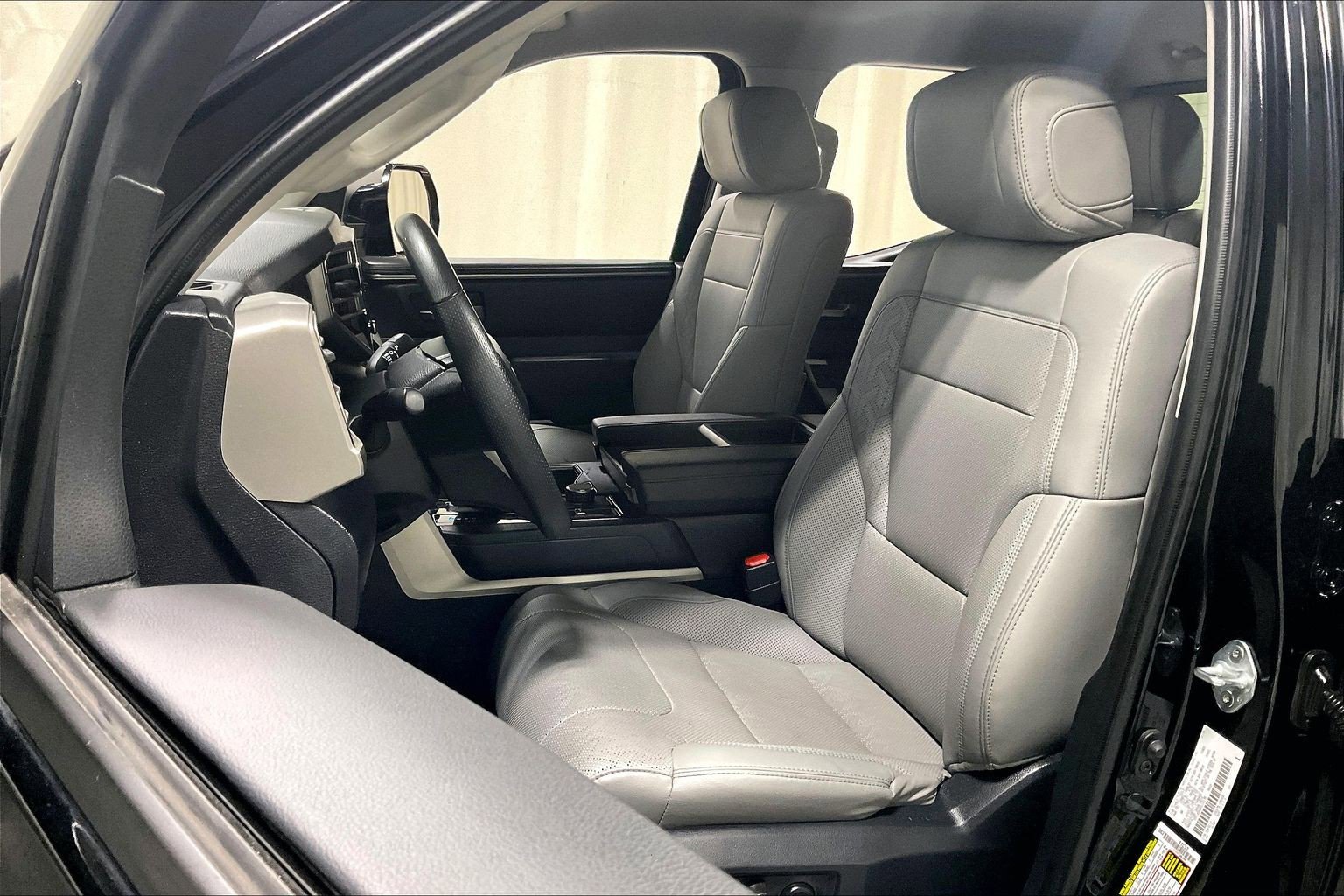 2024 Toyota Tundra SR5 - Photo 25