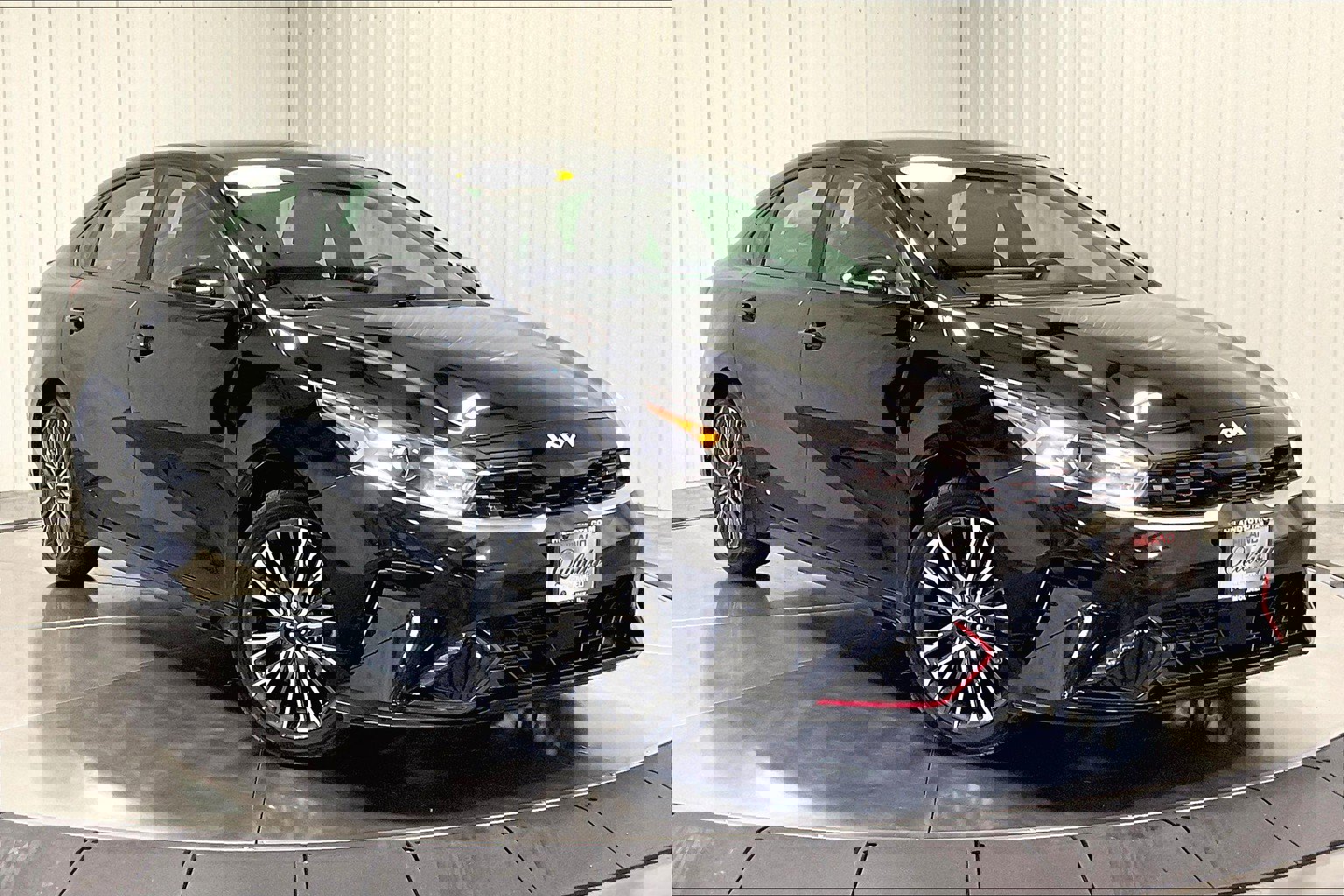 2024 Kia Forte GT-Line photo 3