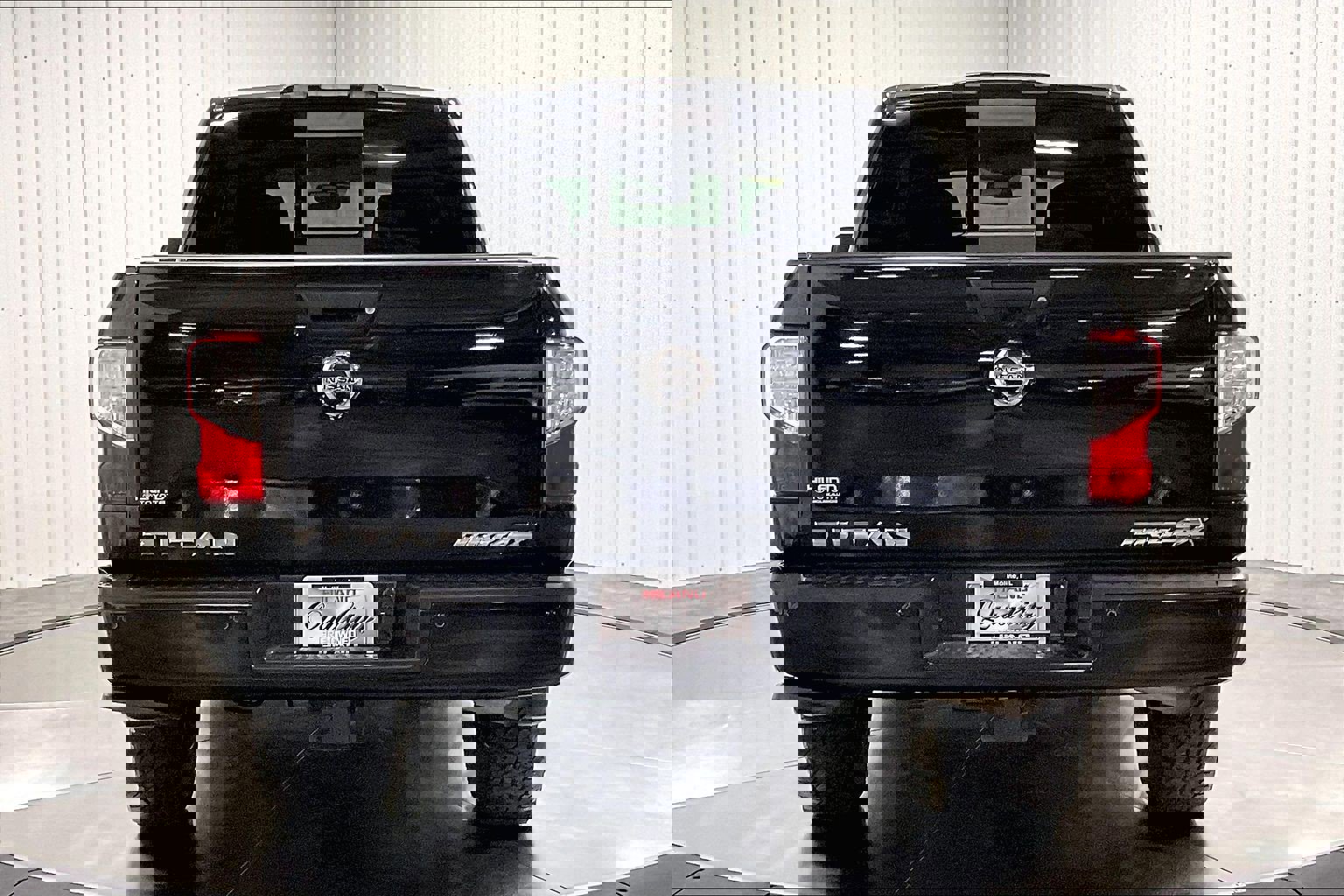 2018 Nissan Titan PRO-4X photo 4