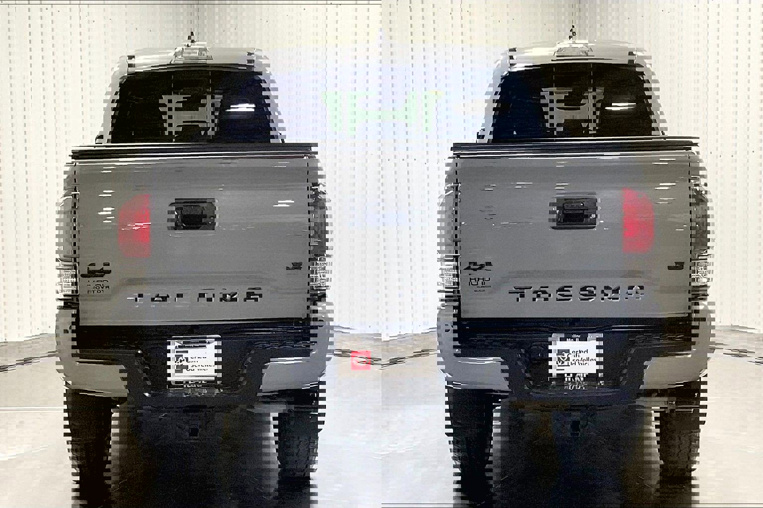 2021 Toyota Tacoma Limited V6 photo 4