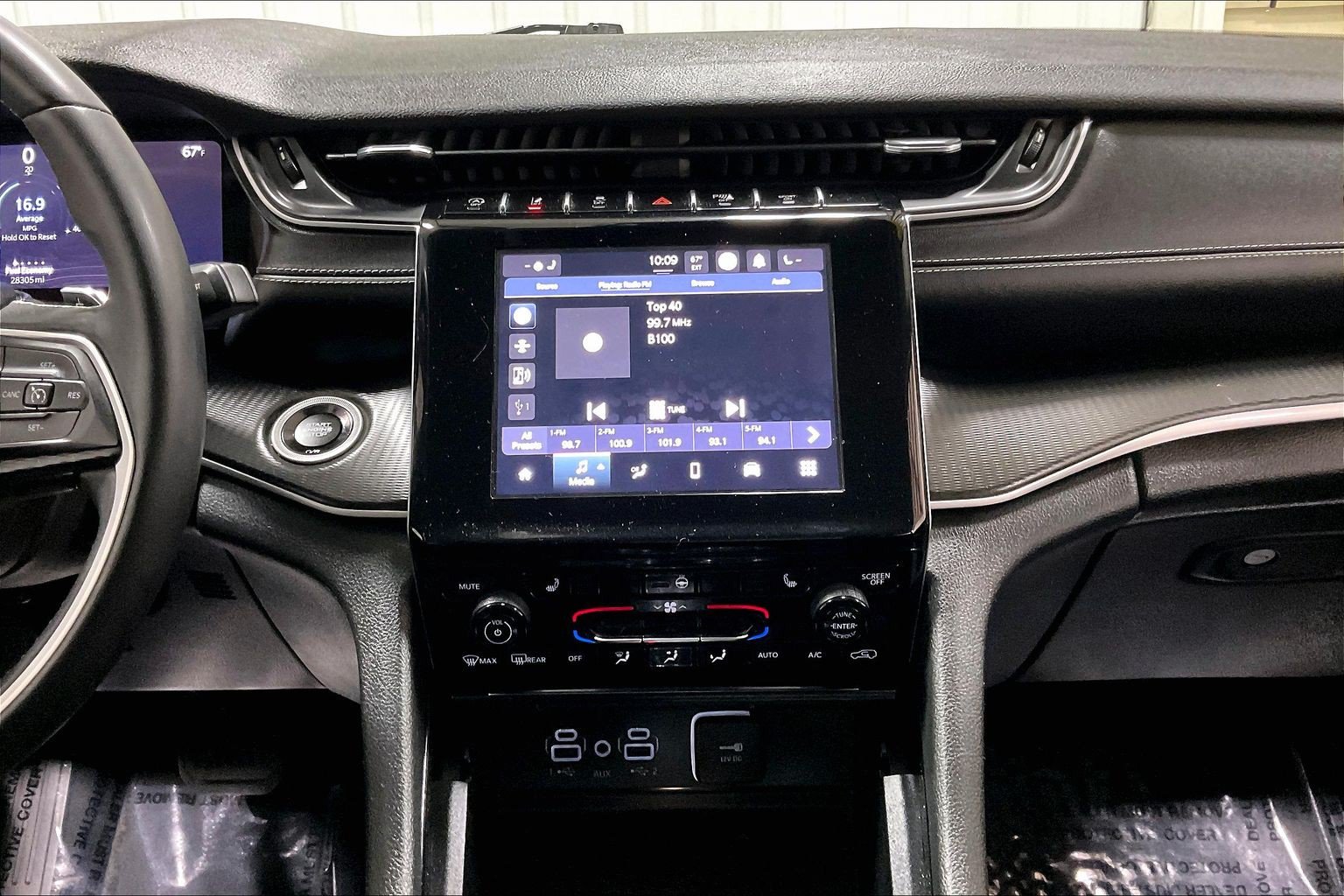 2023 Jeep Grand Cherokee Laredo - Photo 6