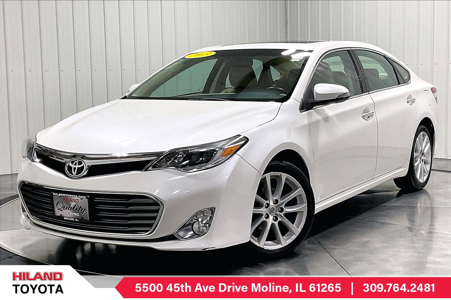2013 Toyota Avalon Limited's photo