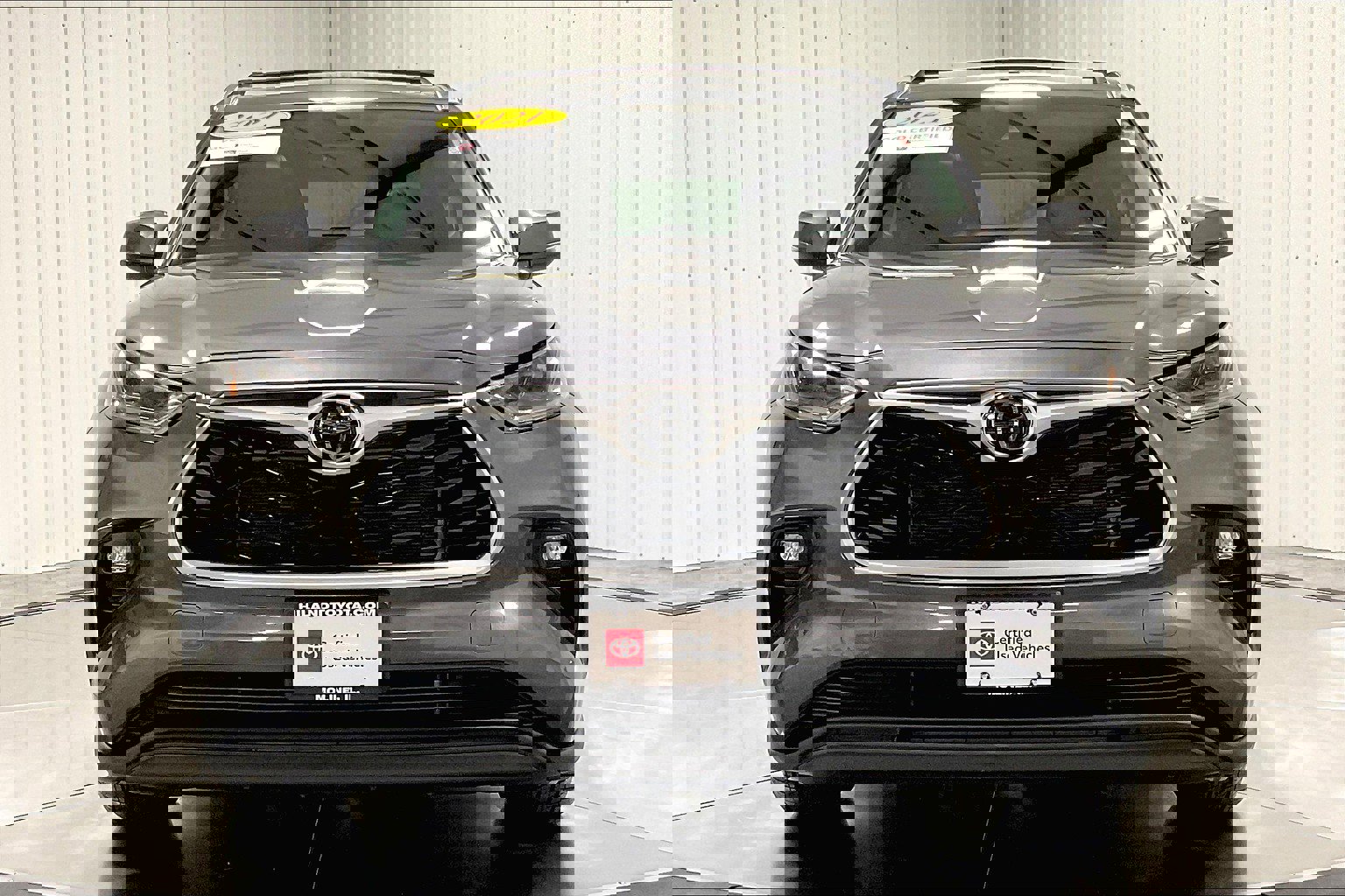 Certified 2021 Toyota Highlander XLE with VIN 5TDGZRBH0MS550135 for sale in Moline, IL