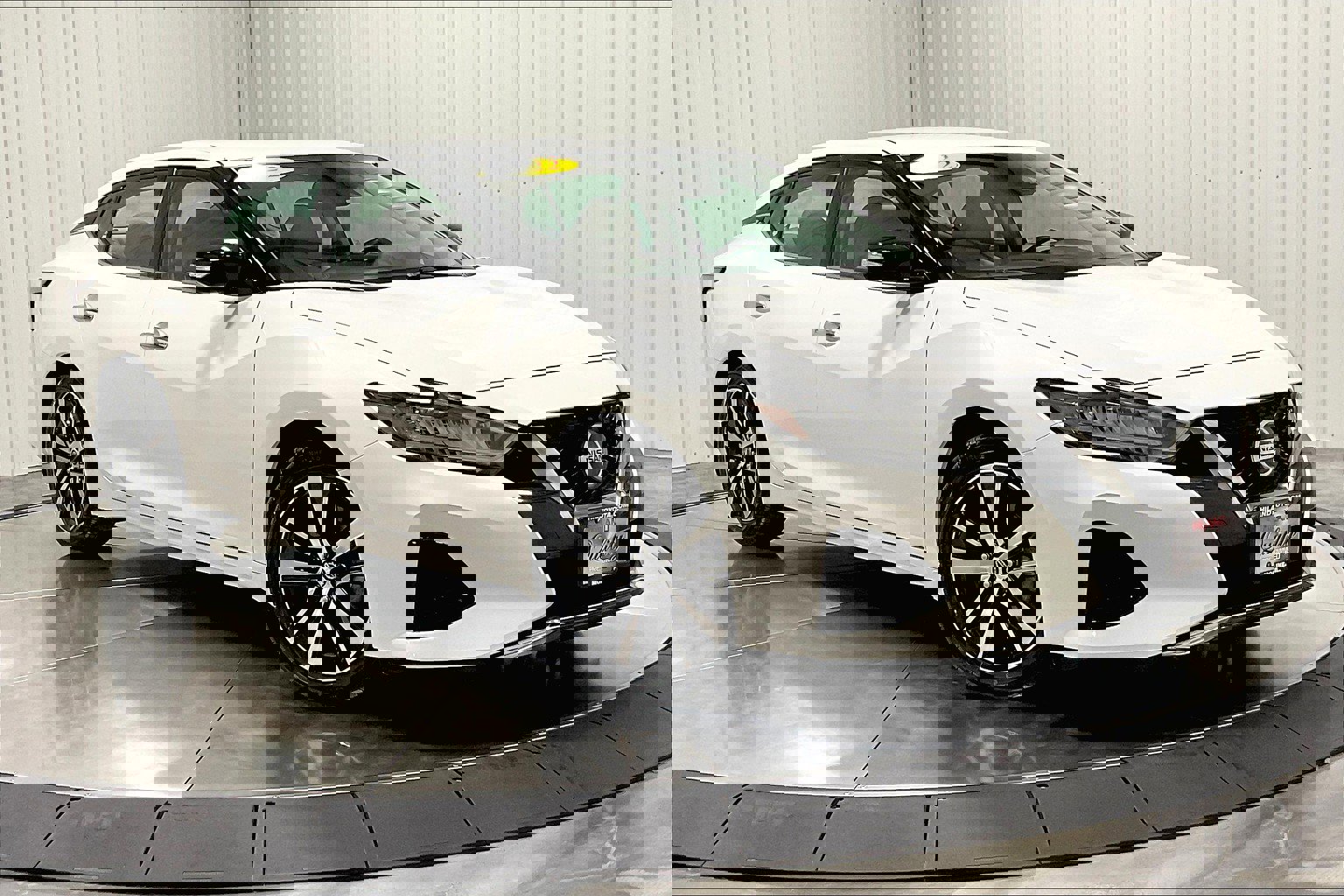2022 Nissan Maxima SV photo 3