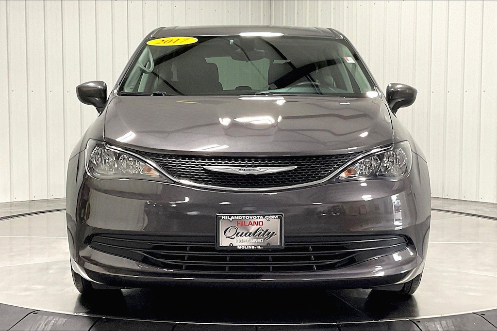 Used 2017 Chrysler Pacifica Touring Van