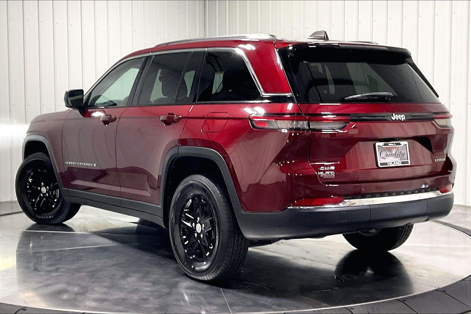 2023 Jeep Grand Cherokee Laredo - Photo 12