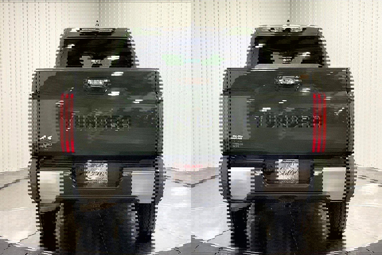 Used 2022 Toyota Tundra Limited with VIN 5TFJA5DB3NX023734 for sale in Moline, IL