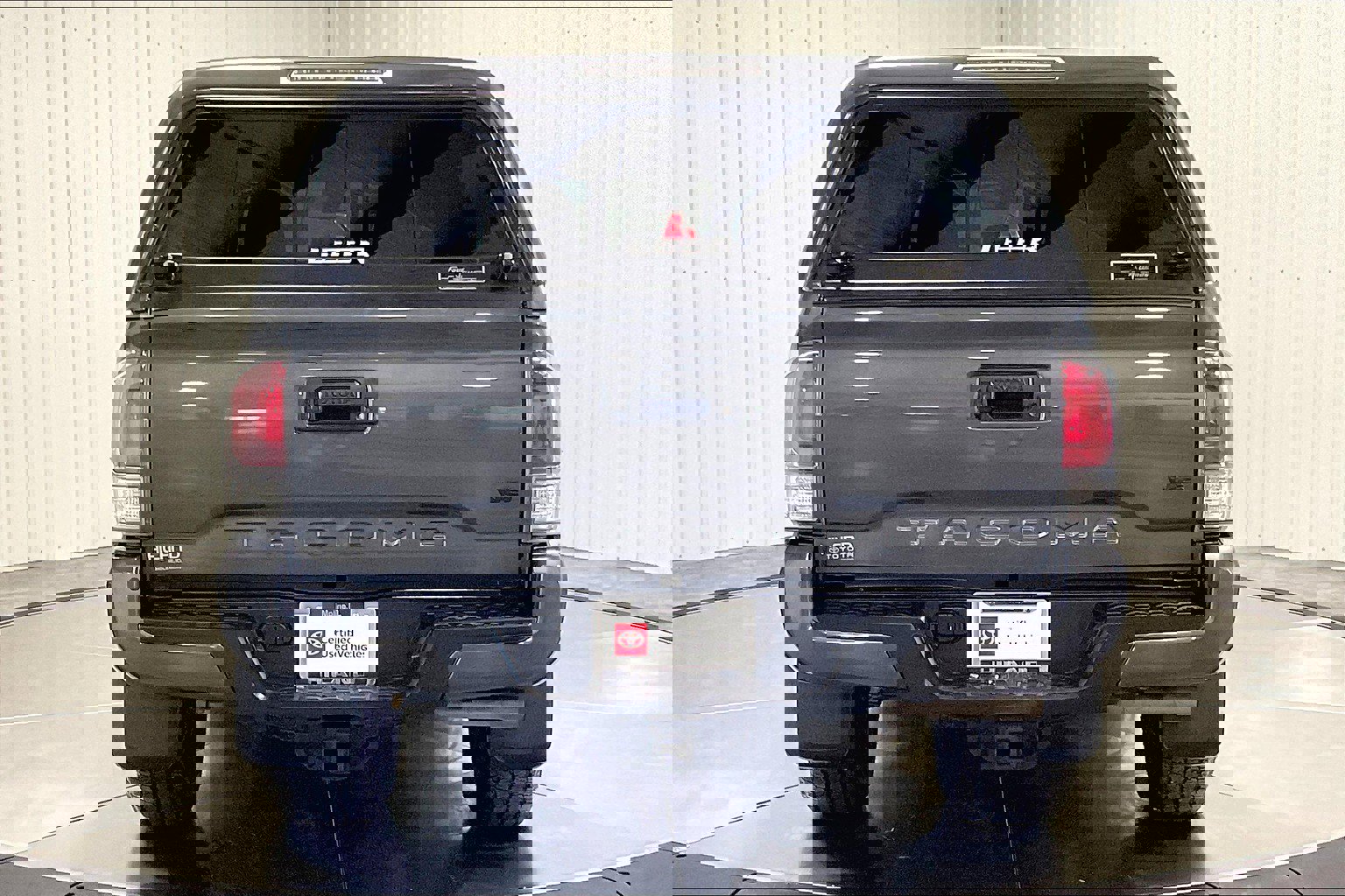 2022 Toyota Tacoma TRD V6 photo 4