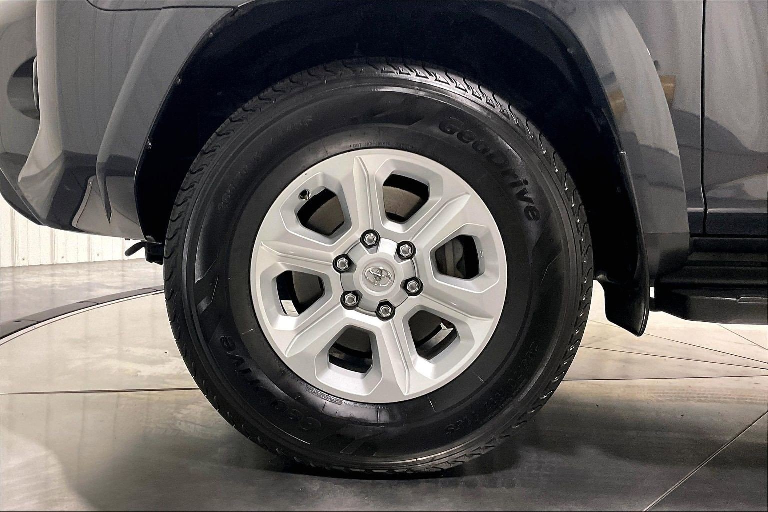2024 Toyota 4Runner SR5 Premium - Photo 9