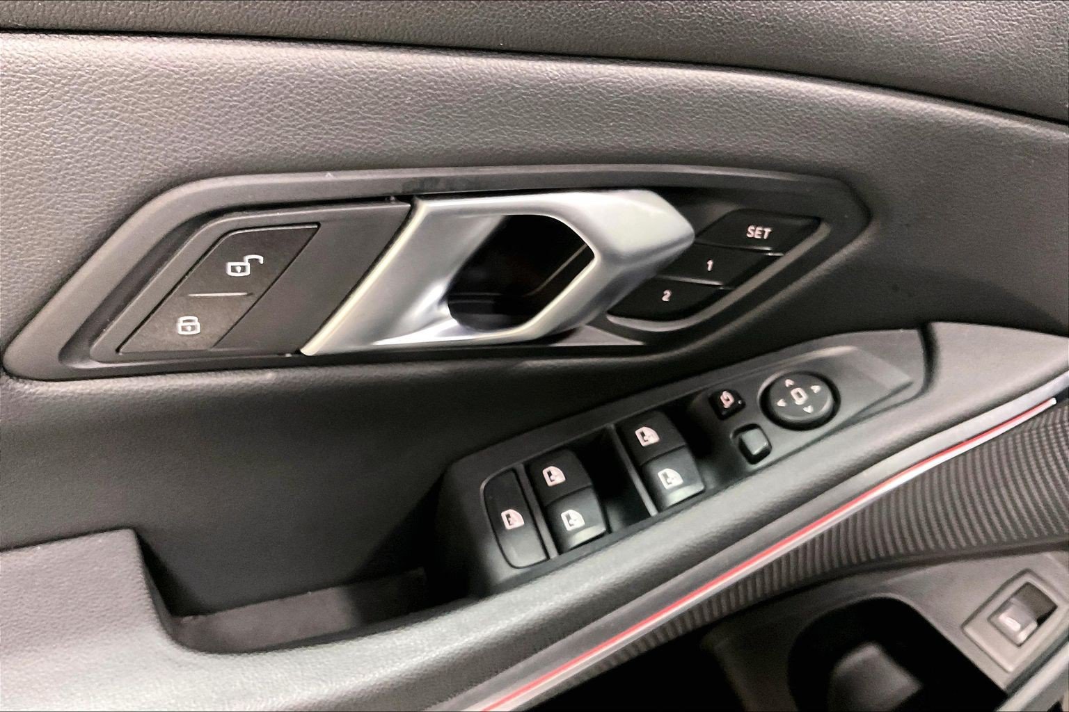 2025 BMW 3 Series 330i - Photo 39